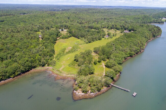 Building Photo - 378 Mill Rd