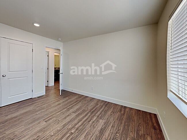 Building Photo - 1712 194th St Ct E