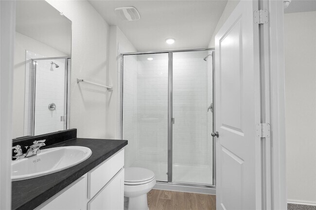 Building Photo - 206 W Jackson Ave