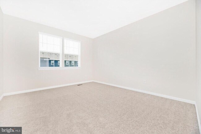 Building Photo - 5050 MacDonough Pl