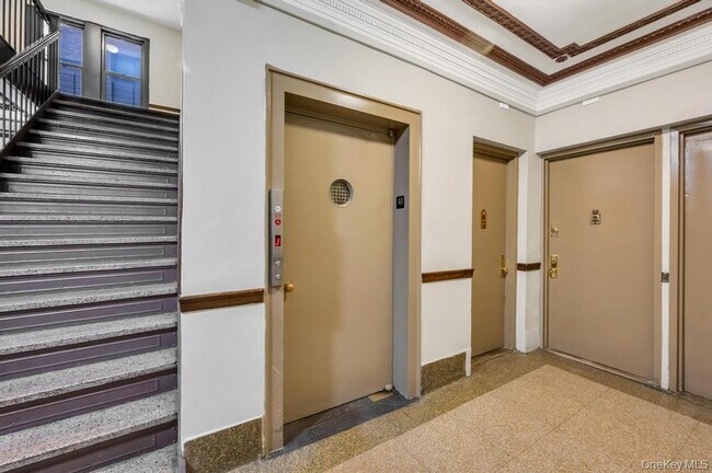 Building Photo - 37-16 83rd St