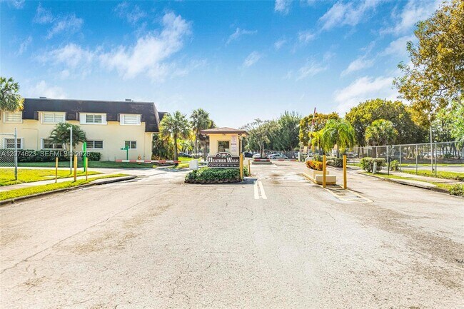 Building Photo - 9107 SW 137th Ter