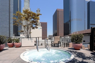 Building Photo - Metro 417