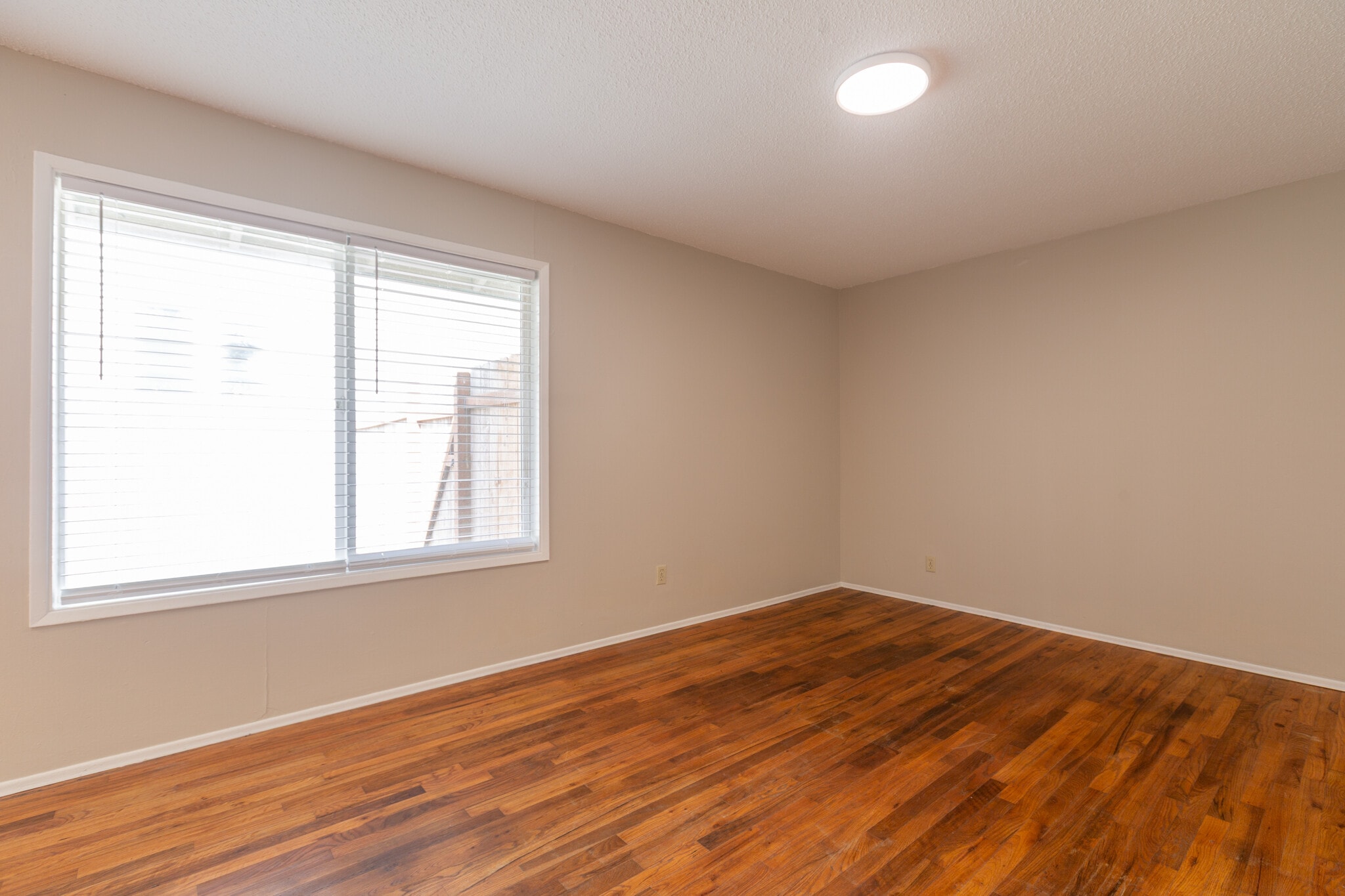 Building Photo - 2531 SE 27th Ave