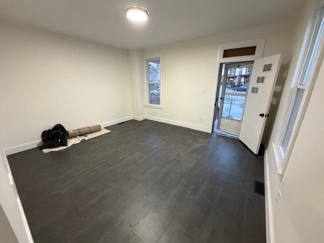 Building Photo - 1620 6th Ave