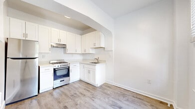 Building Photo - 729 Ellis St