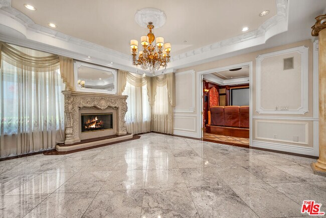 Building Photo - 11244 Briarcliff Ln