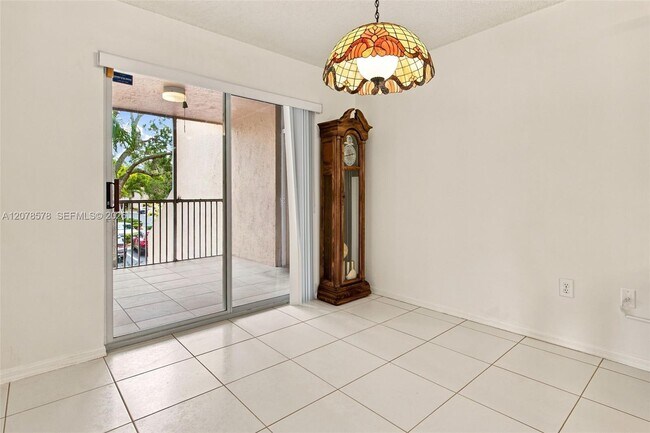 Building Photo - 7647 Granville Dr