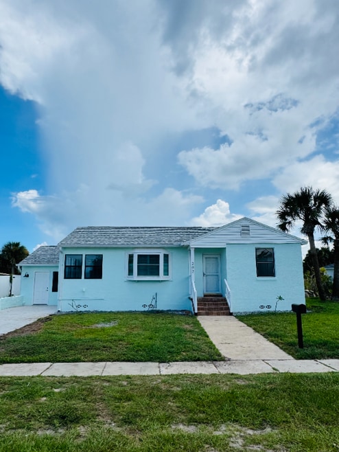 Building Photo - 202 Bosarvey Dr