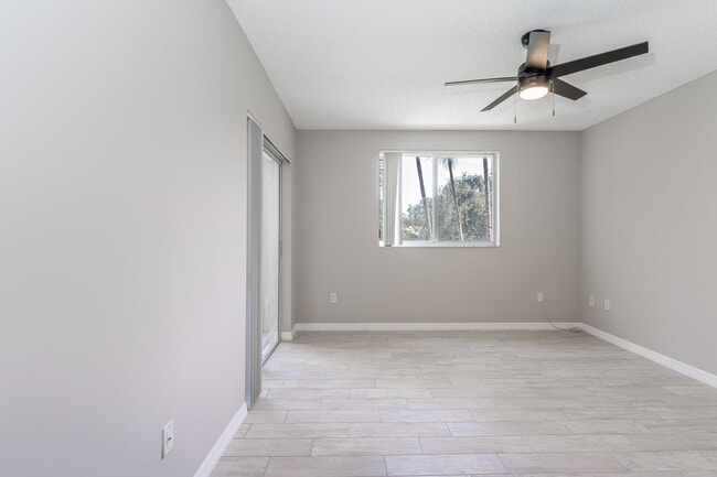 Building Photo - 2600 S University Dr