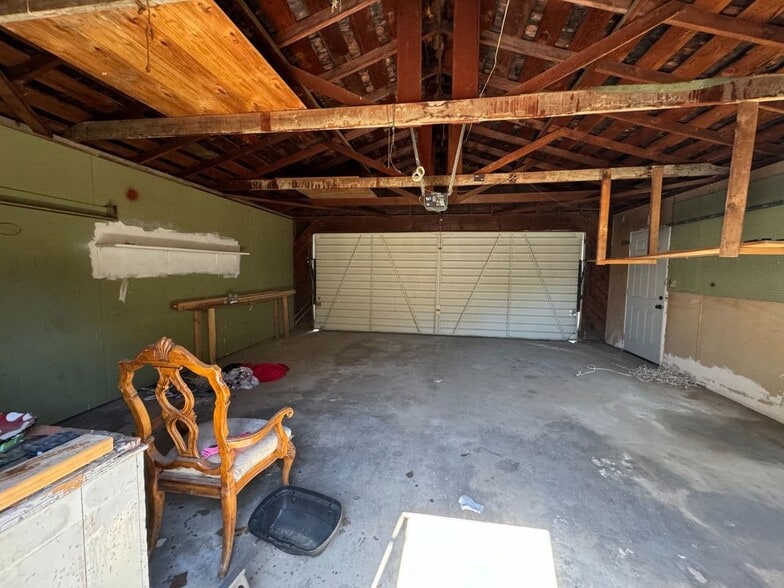 Building Photo - 2517 Manor St