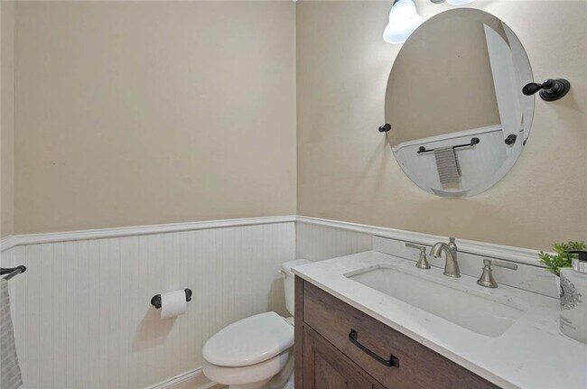 Building Photo - 8675 Hope Vine