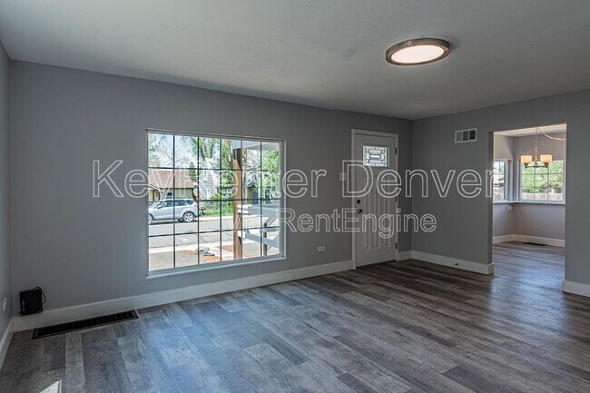Building Photo - 3570 W Custer Pl