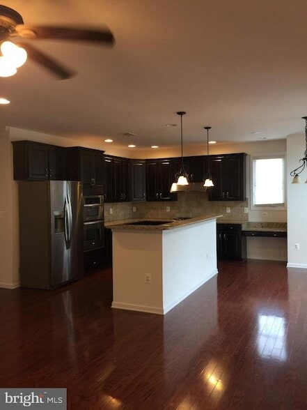 Building Photo - 43165 Barnstead Dr