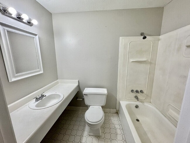 Building Photo - 4579 Buffer Dr