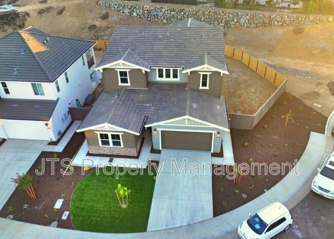 Building Photo - 3349 Hedgerow Ct