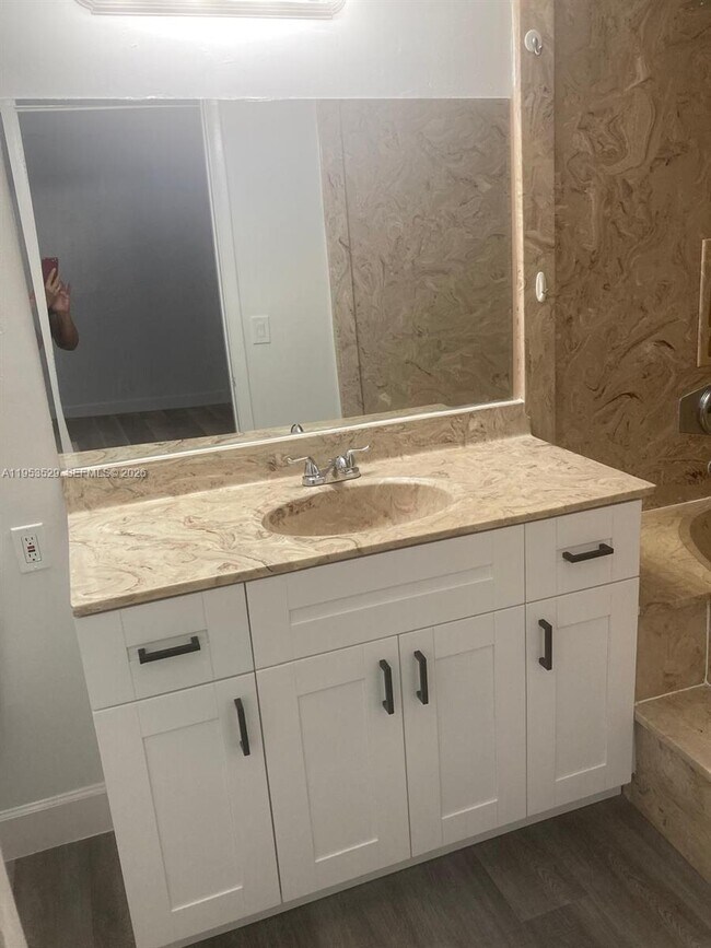 Building Photo - 35 Crossings Cir