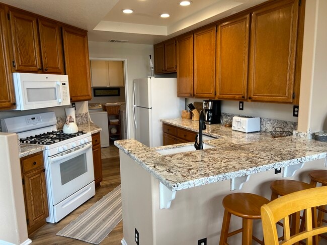 Building Photo - 28801 El Adolfo