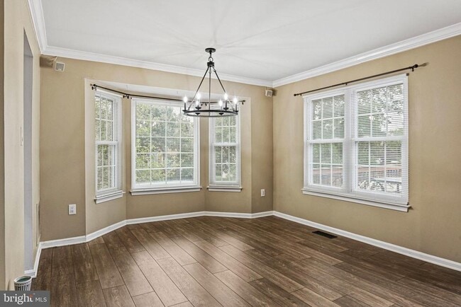 Building Photo - 43515 Blacksmith Square