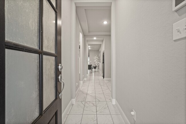 Building Photo - 1710 Forest Mist Dr