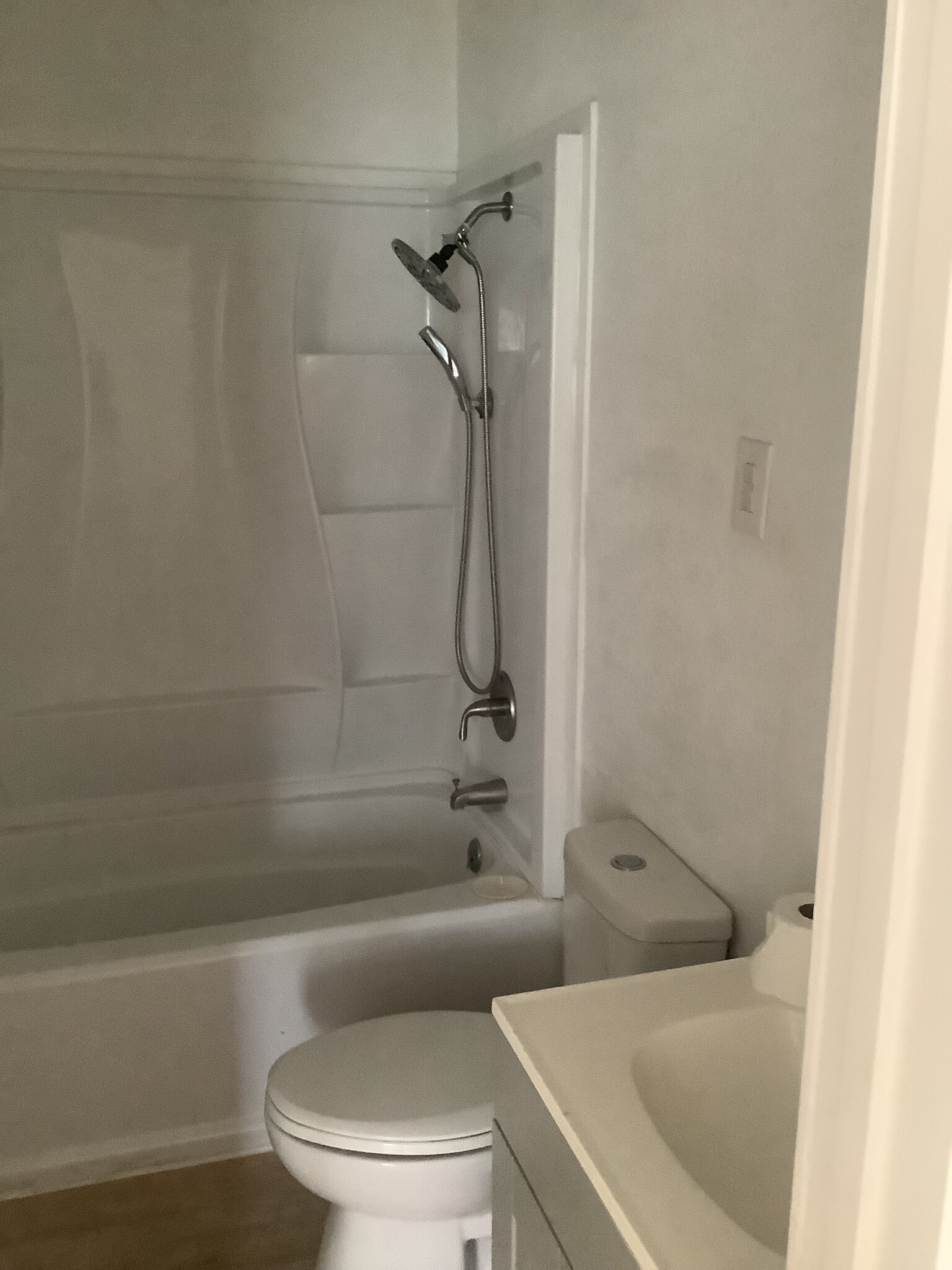 Building Photo - 1339 Woodlawn Dr