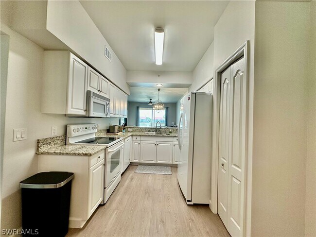 Building Photo - 2720 Cypress Trace Cir