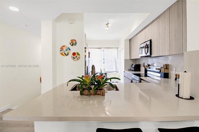 Building Photo - 742 NE 90th St