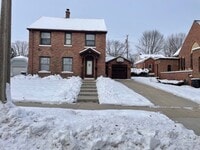 Building Photo - 514 School St