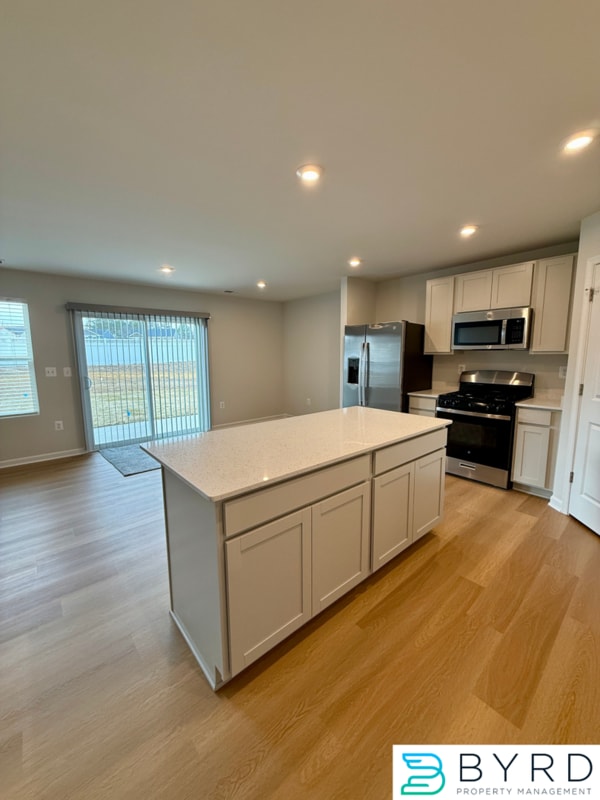 Building Photo - 308 Wilson Crk Dr