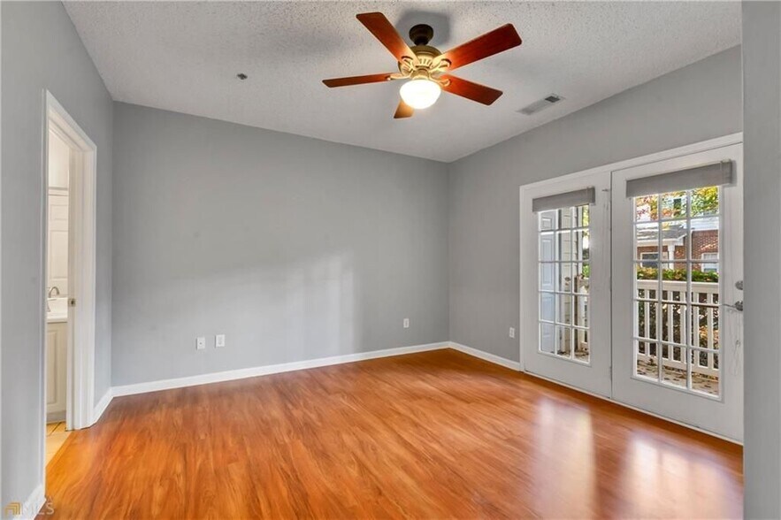 Building Photo - 711 Spring Heights Ln
