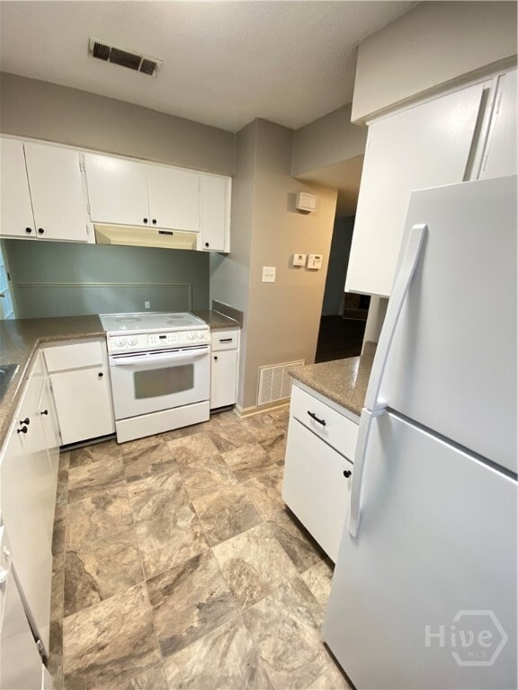 Building Photo - 163 Holland Park Cir
