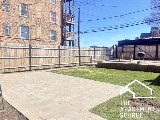 Building Photo - 3539 W Grenshaw St