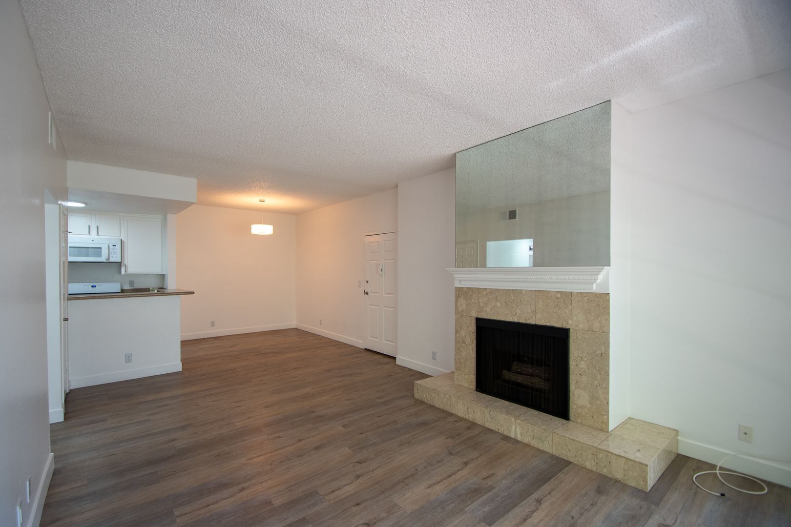 Building Photo - 11594 Moorpark St