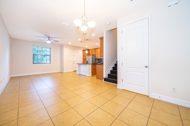 Building Photo - 10132 Eagle Creek Center Blvd