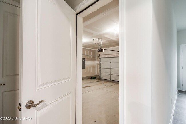 Building Photo - 16956 Aiken Rdg Cir