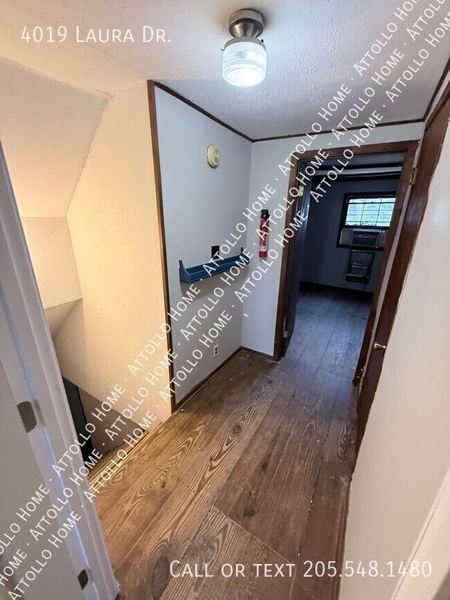 Building Photo - 4019 Laura Dr