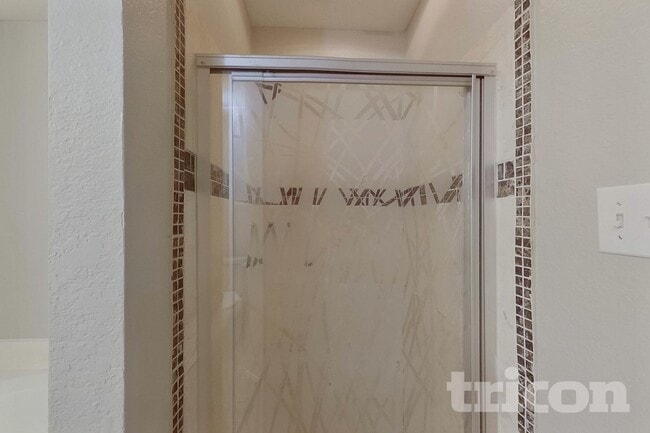 Building Photo - 8707 Woodrigg Dr