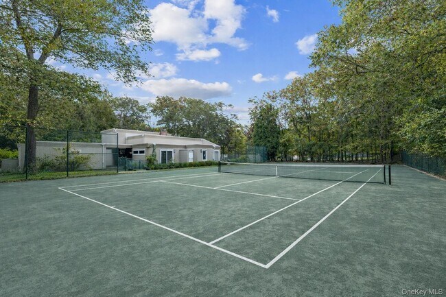 Building Photo - 14 Woodland Ln