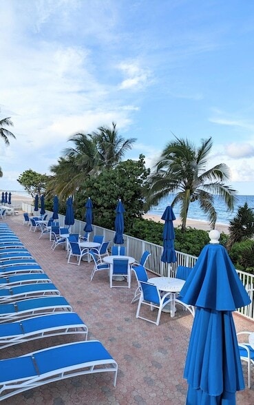 Building Photo - 4250 Galt Ocean Dr