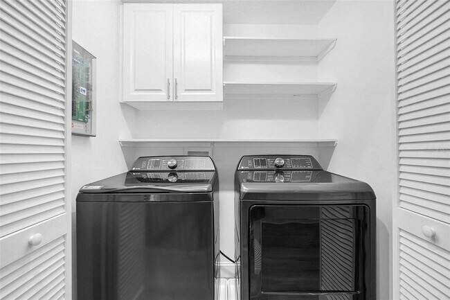 Building Photo - 1579 Chatfield Pl