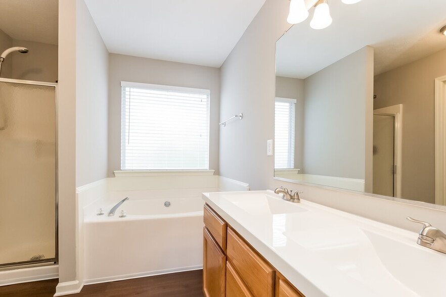 Building Photo - 4107 Shoreside Cir SW