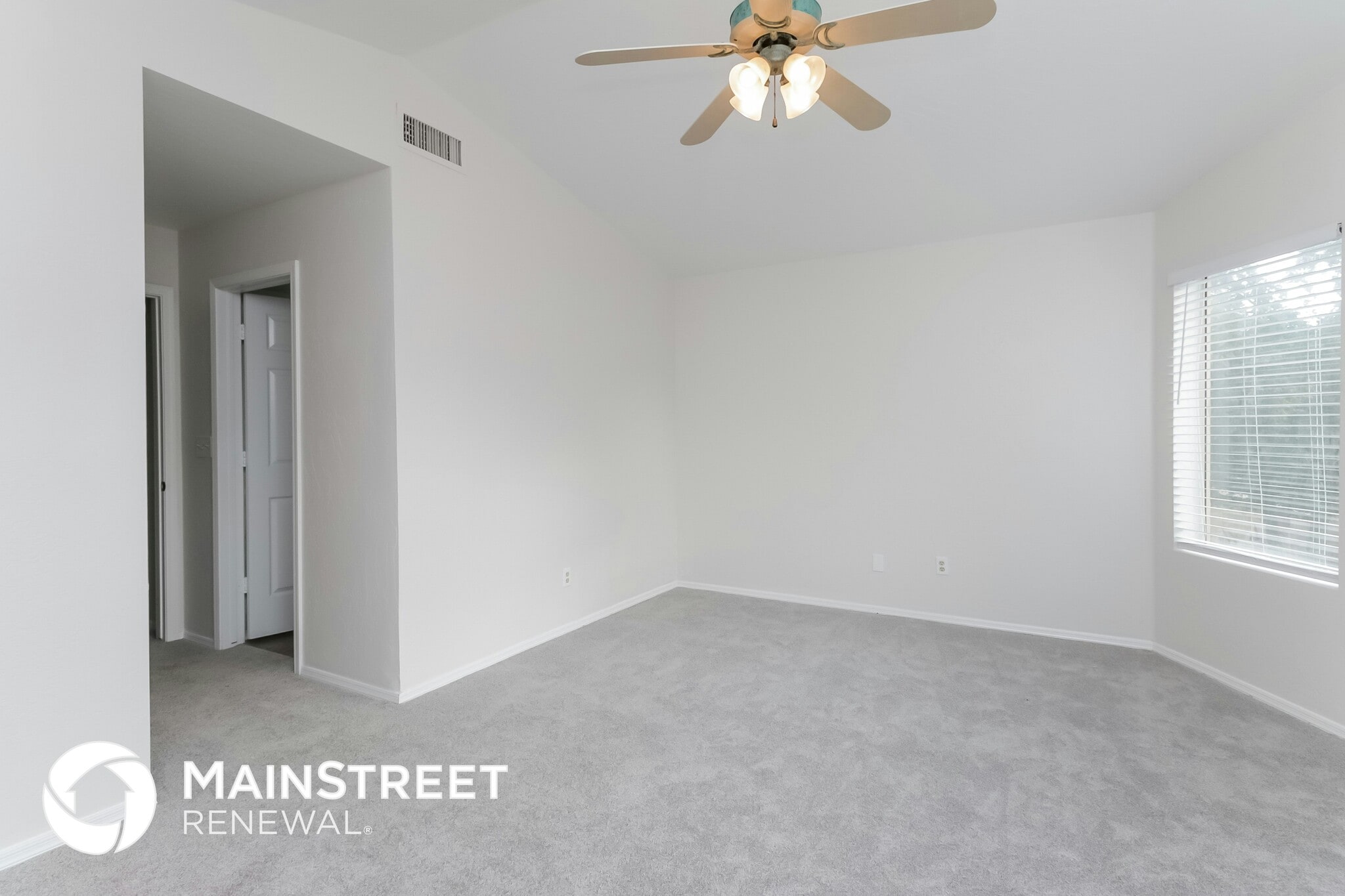 Building Photo - 1704 S 39th St