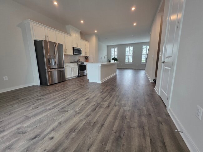 Building Photo - 1717 Autumn Maple Leaf Dr