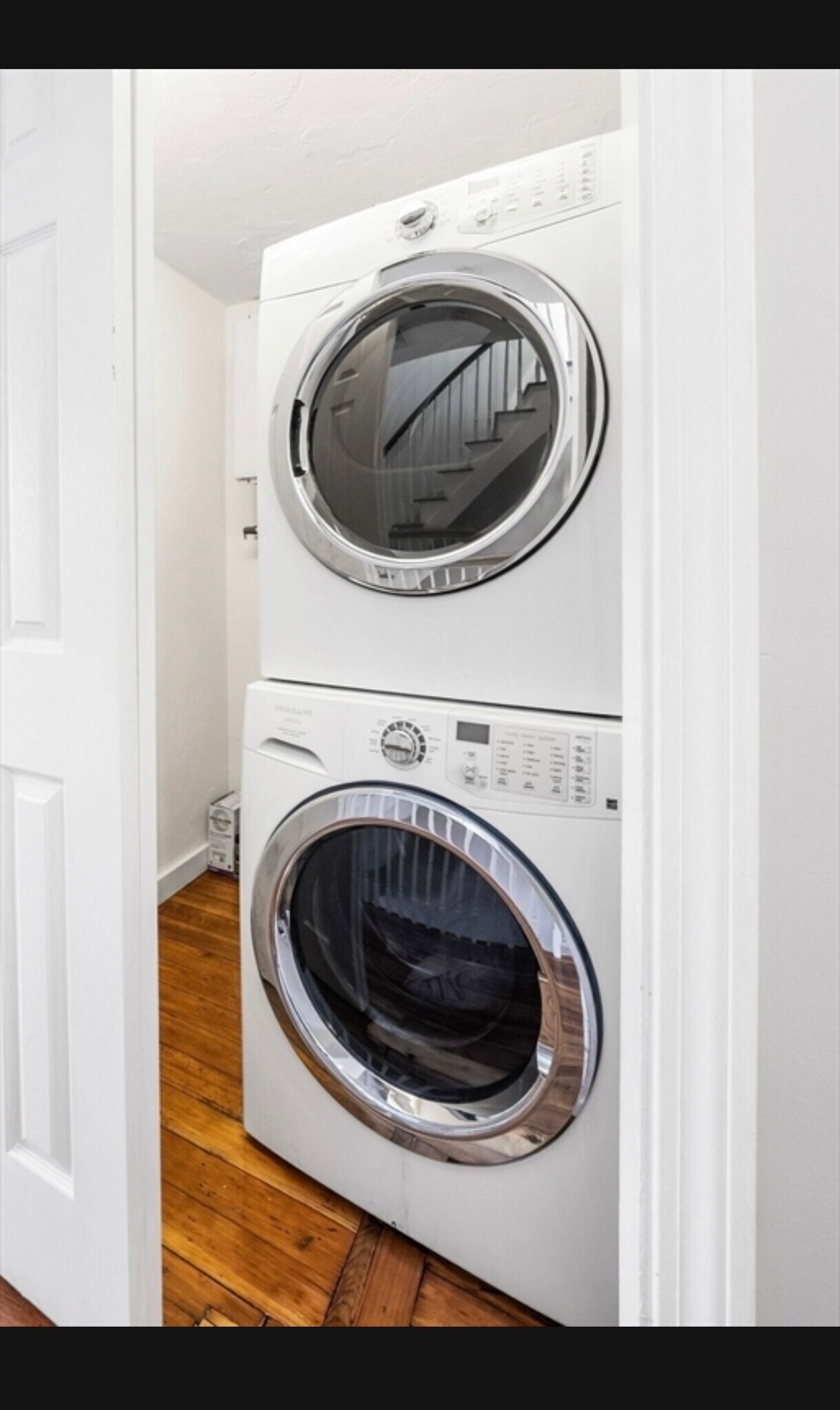 Building Photo - 779 E 6th St