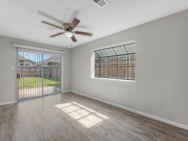 Building Photo - 19918 Bambiwoods Dr