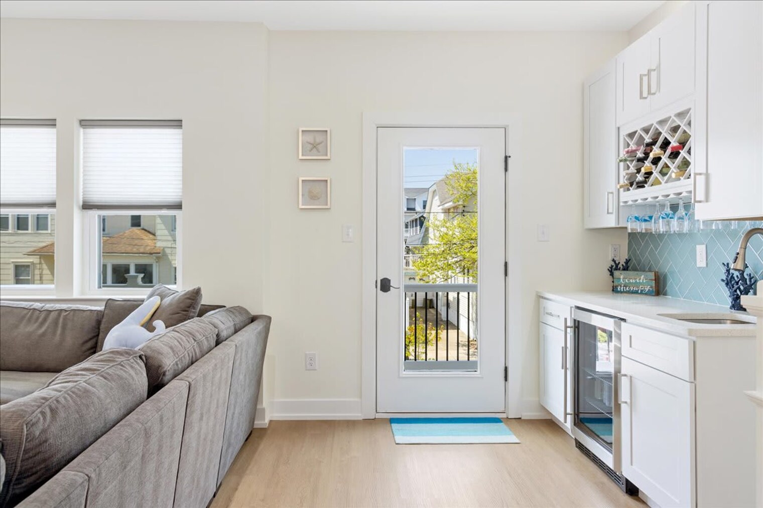 Building Photo - 1 N Austin Ave