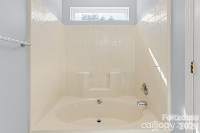 Building Photo - 6828 Ayrshire Glen Pl