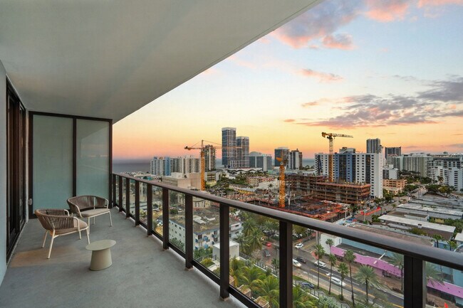 Building Photo - 7144 Byron Ave