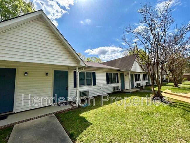 Building Photo - 1442 Riverview Rd