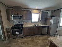 Building Photo - 105 Delta Dawn Dr